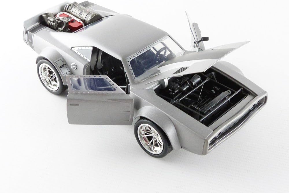 Fast & Furious 8 Diecast Model 1/24 Dom's Ice Charger