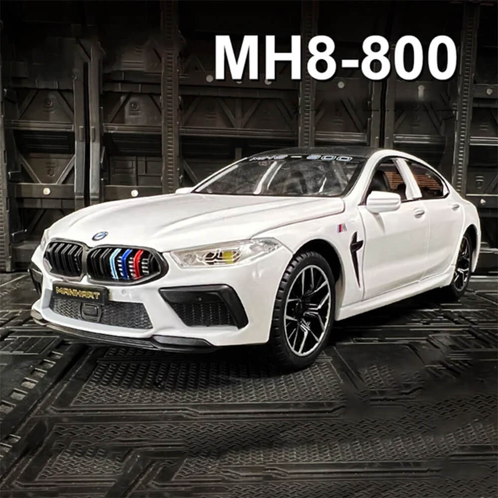 1:24 Diecast BMW MH8 800