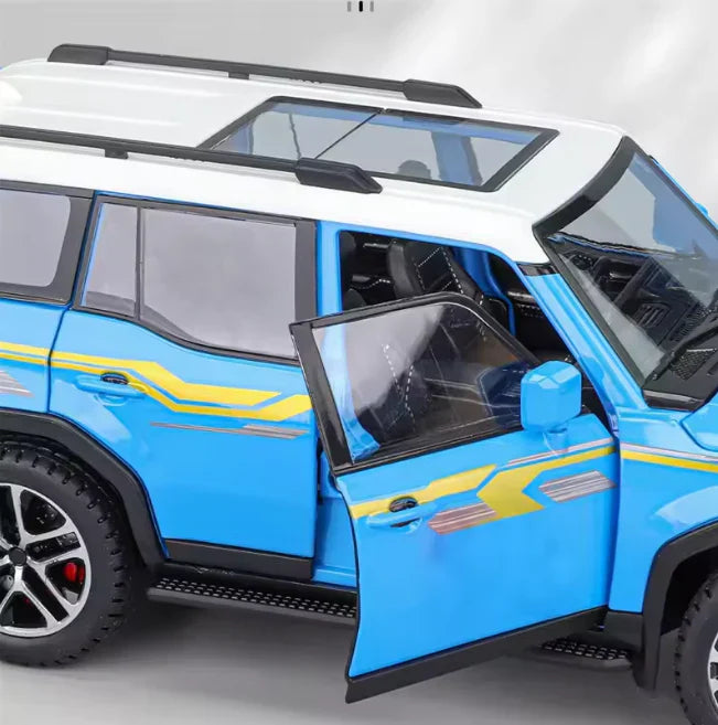 1:24 Diecast Toyota Land Cruiser Prado LC250