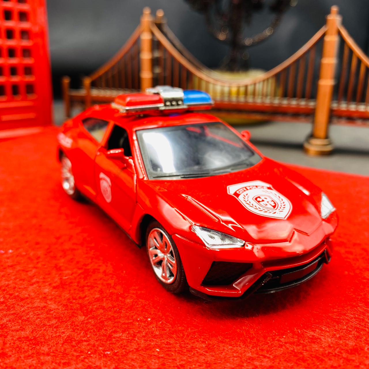 Die-cast Lamborghini Urus Police Car - TZP1