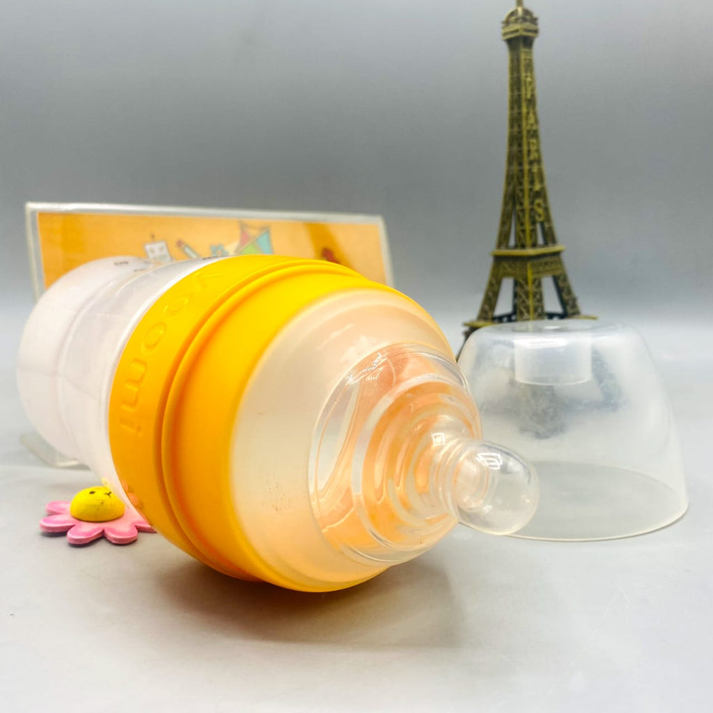 Yoomi Self-Warming Baby Bottle System (8 oz/240 ml) - Anti-Colic Nipple