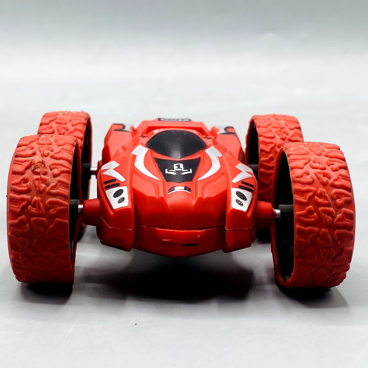 Friction Powered 360° Stunt Car – Double-Sided Flip Toy Car for Kids