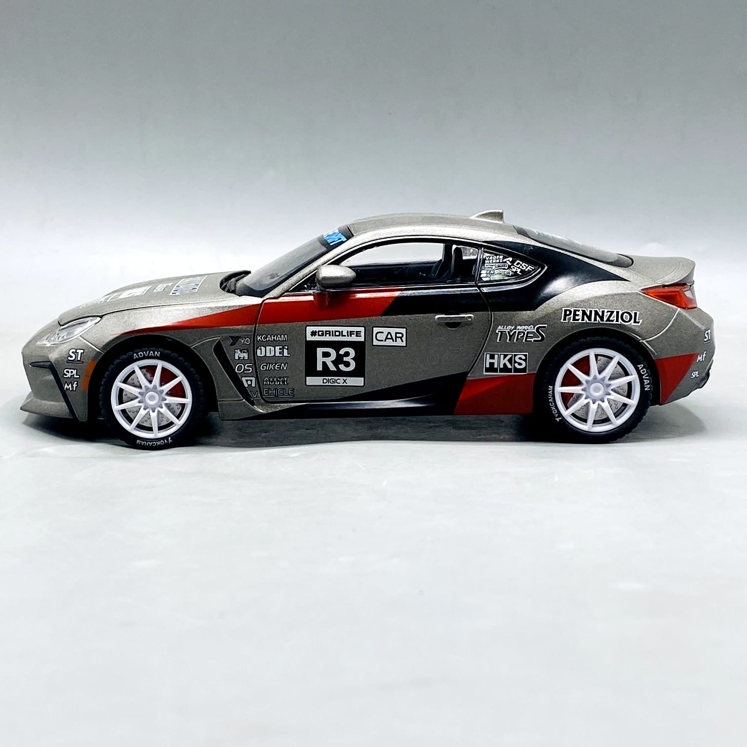 1:24 Diecast Toyota GR 86 GDM Racing Car With Light And Sound