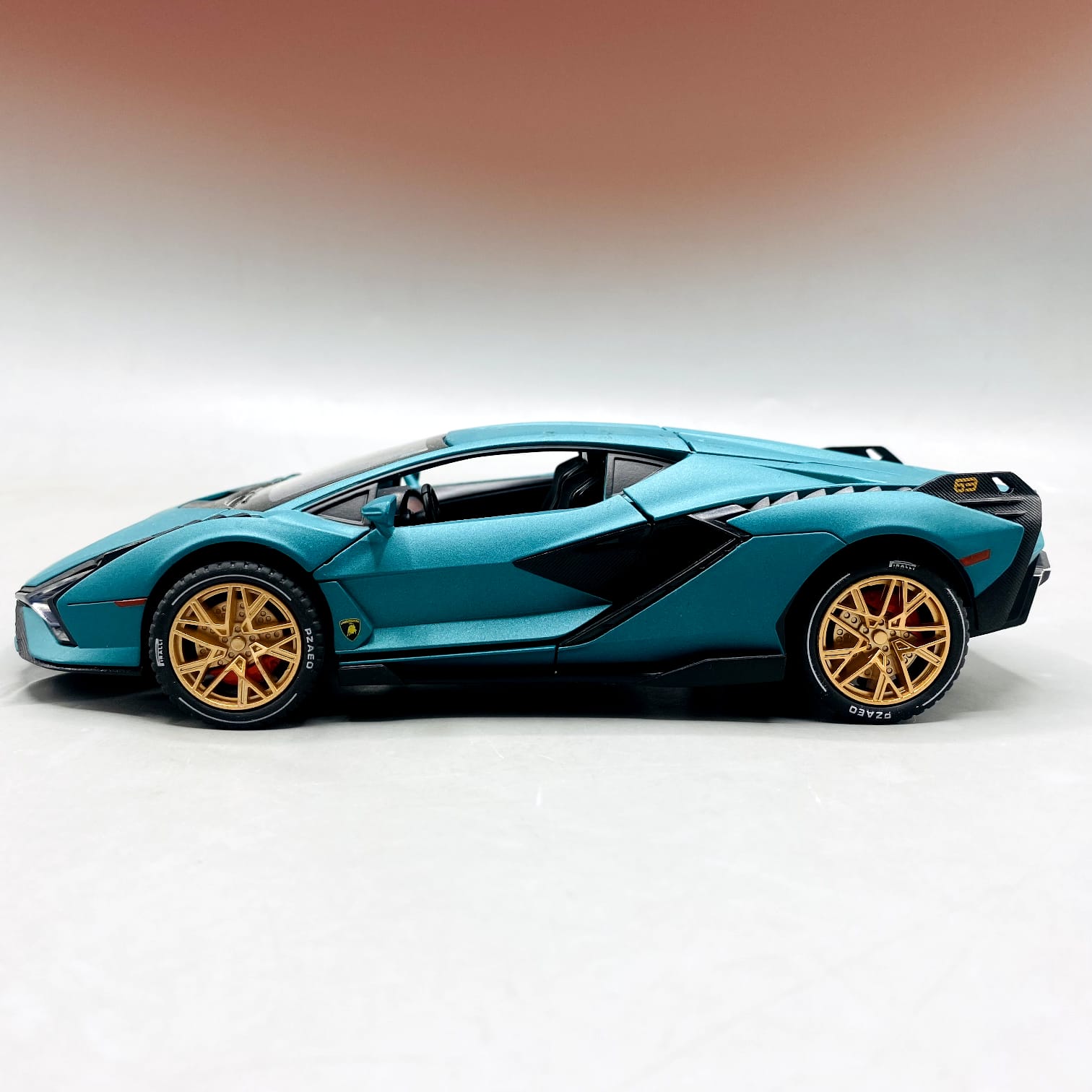 1:24 Diecast Lamborghini Siyan With Light, Sound, and Smoke