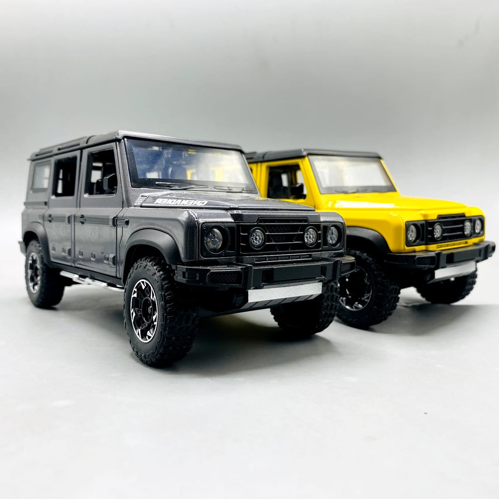 1:24 Diecast Grenadier Jeep With Light Sound and Smoke