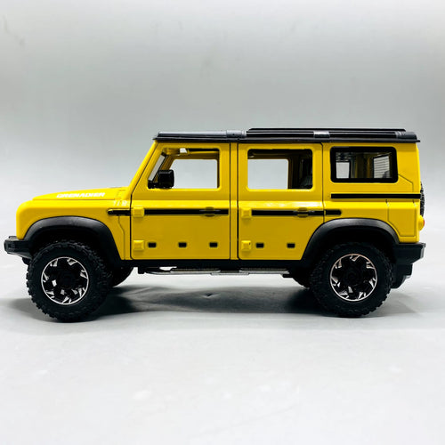 1:24 Diecast Grenadier Jeep With Light Sound and Smoke