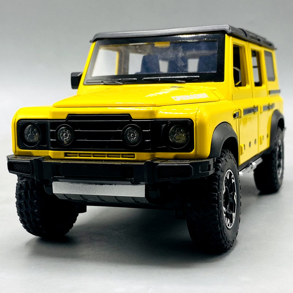 1:24 Diecast Grenadier Jeep With Light Sound and Smoke