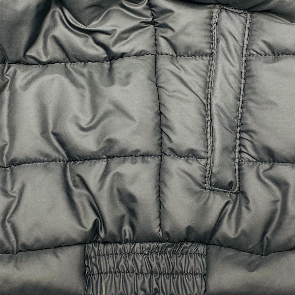 Black Color Winter Puffer Jacket with 3 Pockets