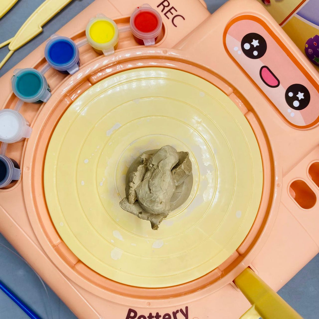 Battery Operated Pottery Wheel With 6Pcs Color Set