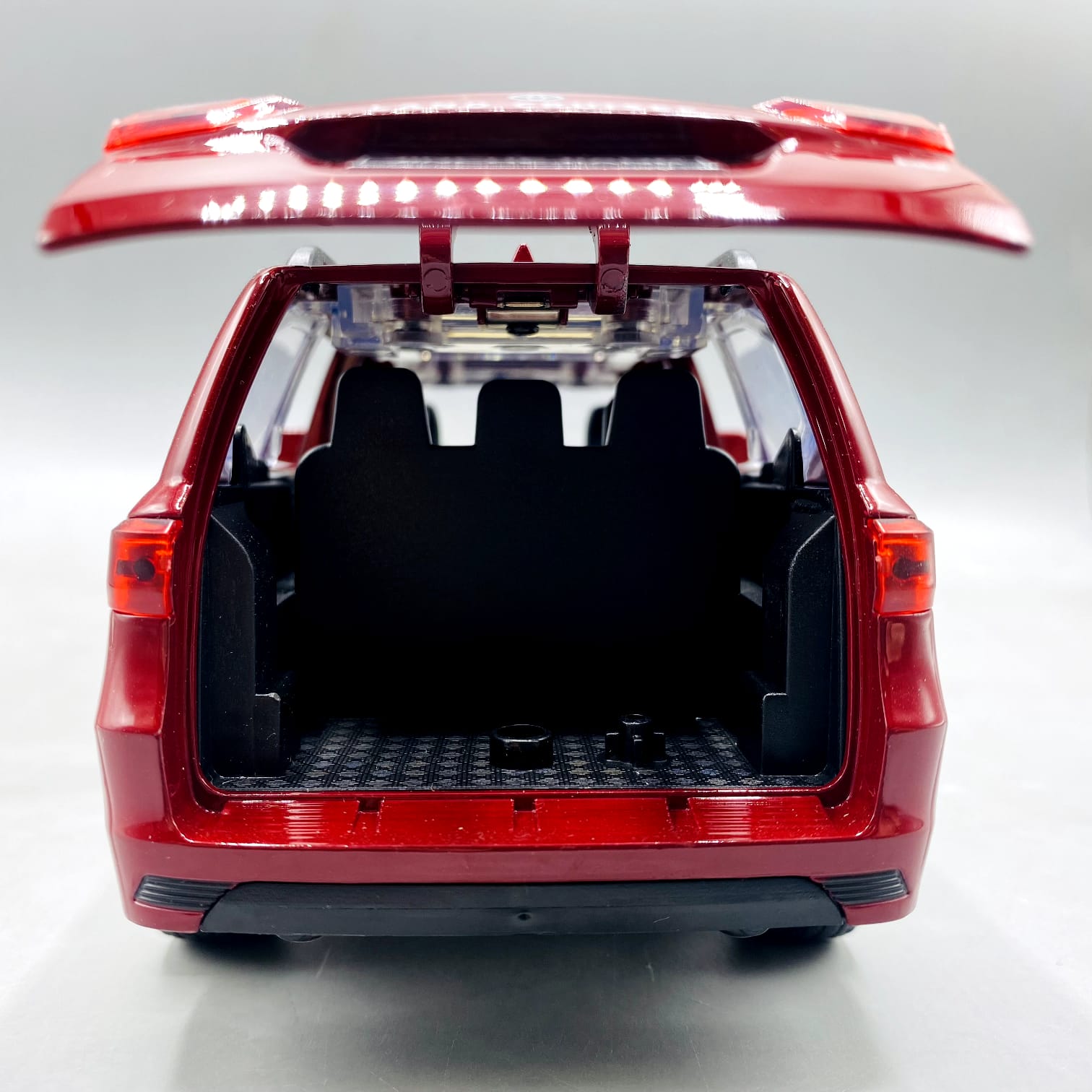 1:24 Diecast Toyota Land Cruiser LC300 With Light and Sound