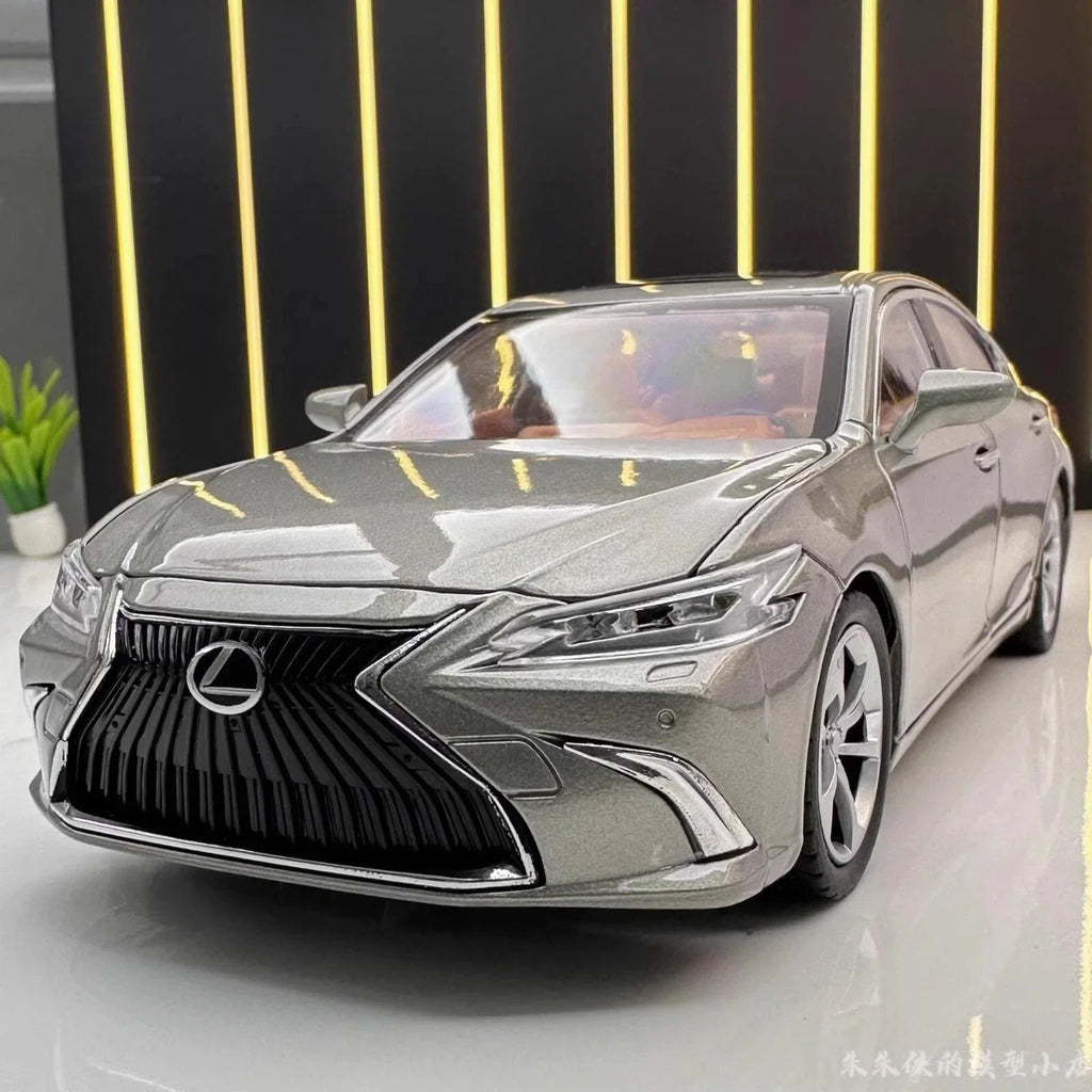 1:24 Diecast Lexus ES300 Luxury Sedan